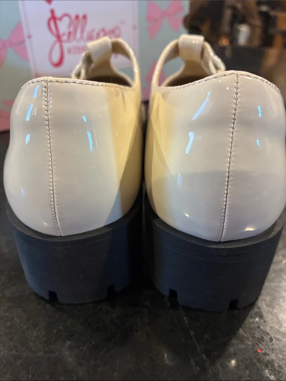 NEW Jellypop' Cream Patent Mary Jane Shoes Sz 4